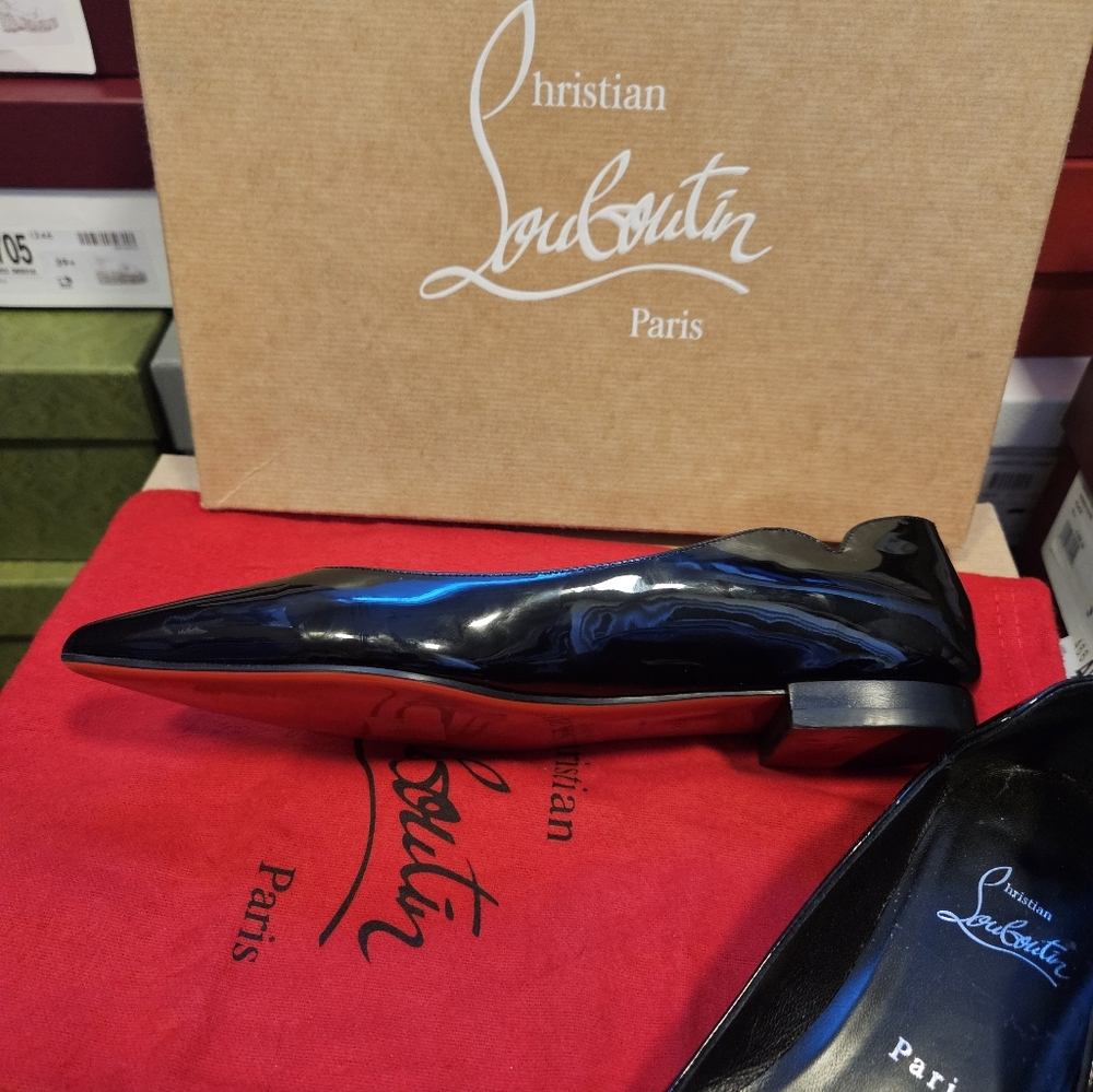 Christian Louboutin HOT CHICKITA Scallop Patent Ballerina Flats Black -Size 38.5 - Picture 3 of 9